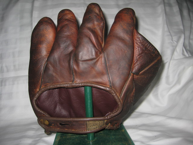 A.J. Reach Dark Full Web Back